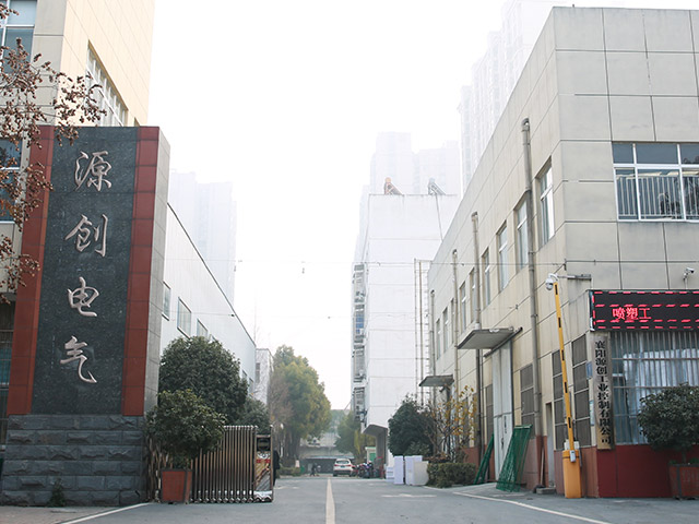 正門口640X480 正門口640X480